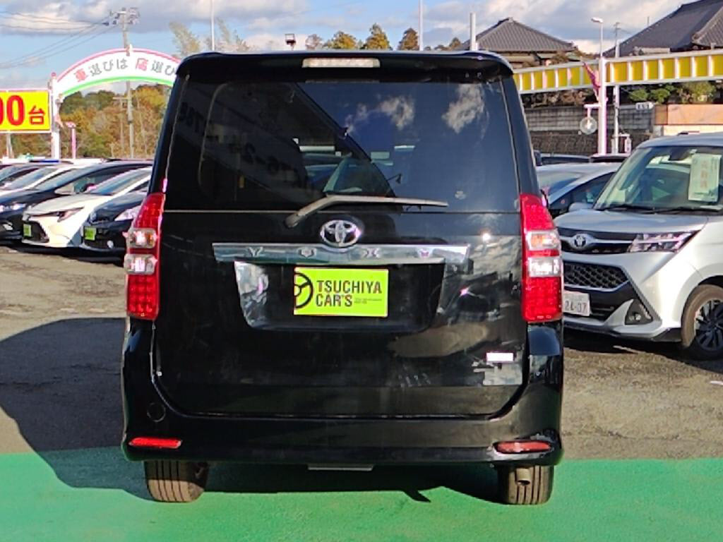 ヴォクシーＺＳキラメキ３の写真 10