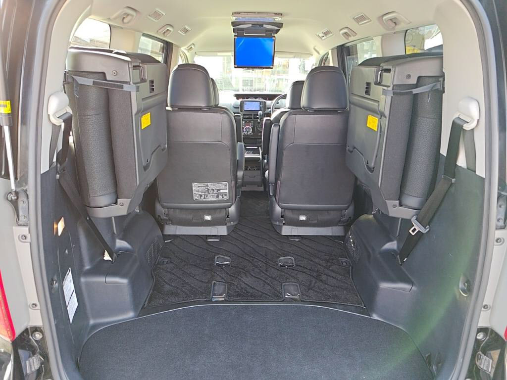 ヴォクシーＺＳキラメキ３の写真 26