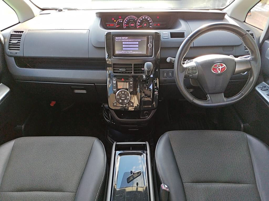 ヴォクシーＺＳキラメキ３の写真 3