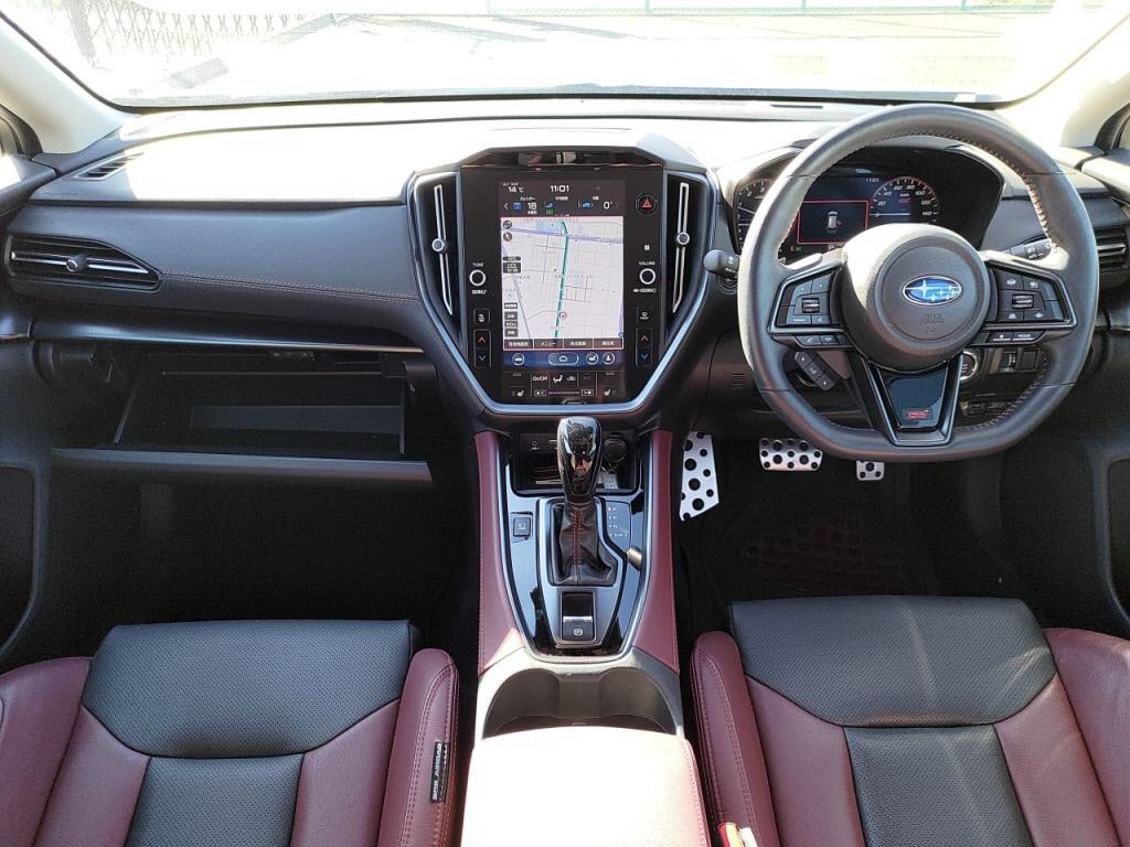 レヴォーグＳＴＩスポーツＥＸの写真 3