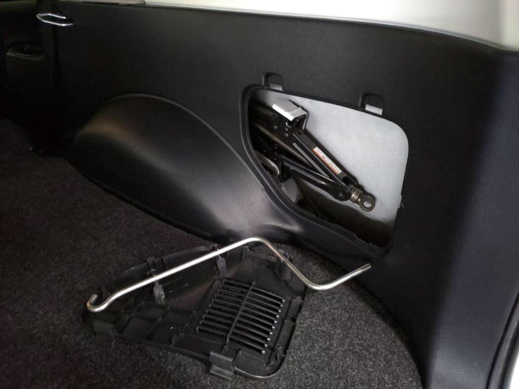 プロボックスバンハイブリッドＦの写真 28