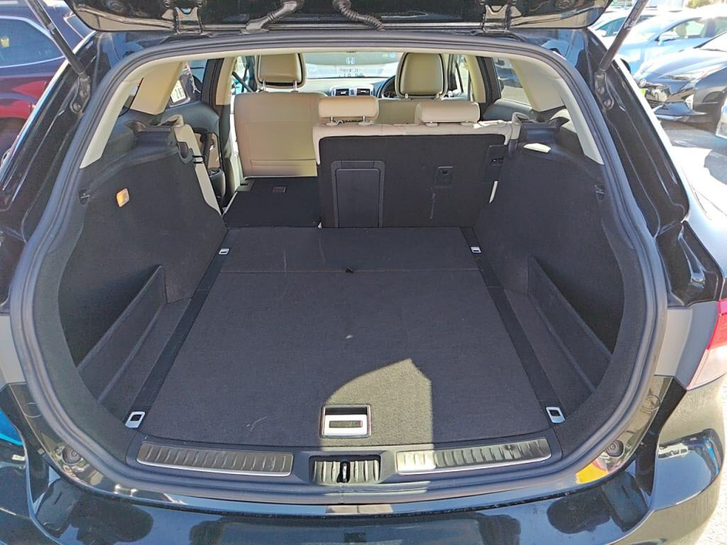 アベンシスワゴンＬｉの写真 24