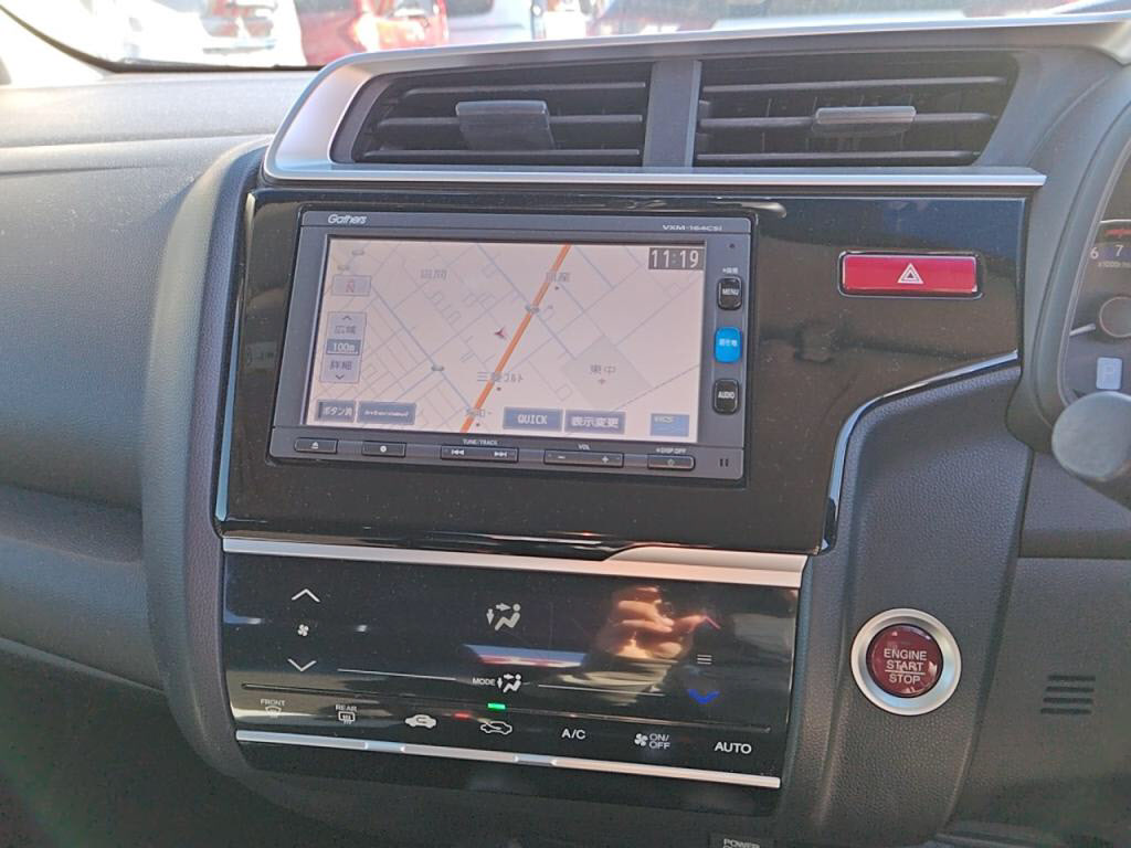 フィット１３Ｇ・Ｆパッケージの写真 11