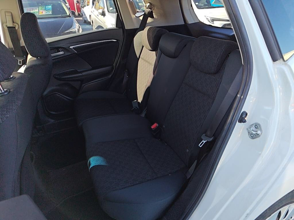 フィット１３Ｇ・Ｆパッケージの写真 17