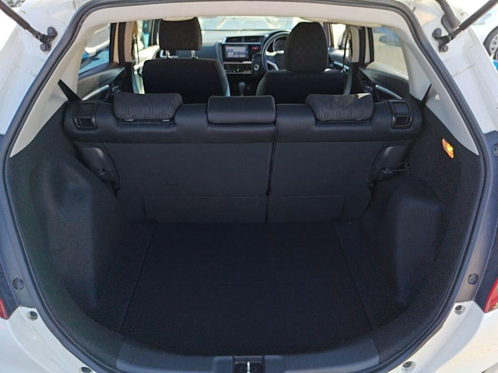 フィット１３Ｇ・Ｆパッケージの写真 19