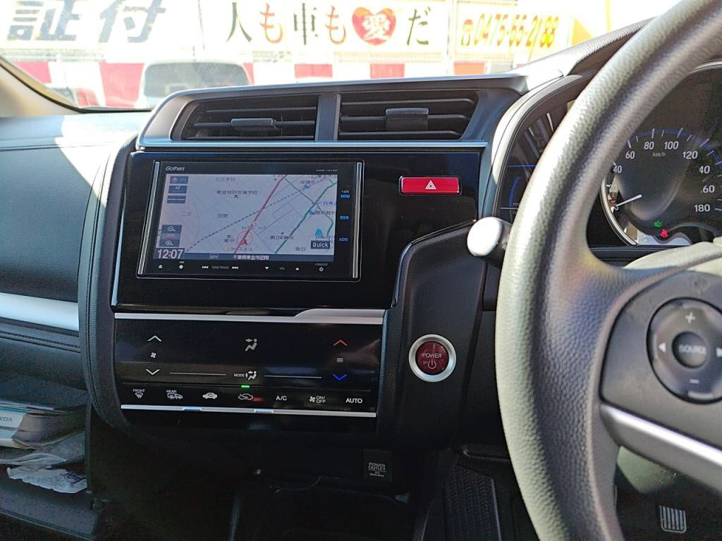 フィットハイブリッドハイブリッド・Ｆパッケージの写真 17