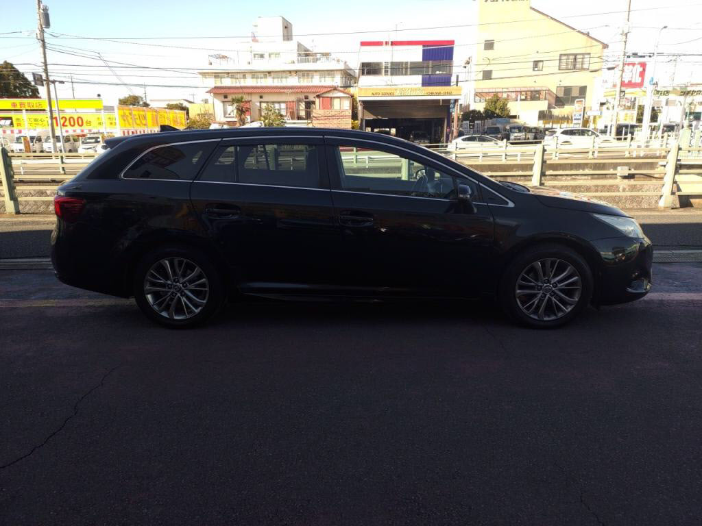 アベンシスワゴンＬｉの写真 10