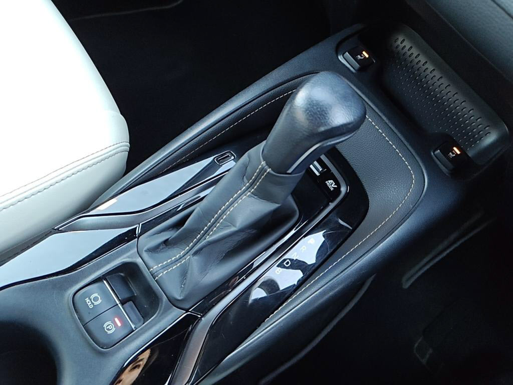 カローラツーリングハイブリッドハイブリッドダブルバイビーの写真 16