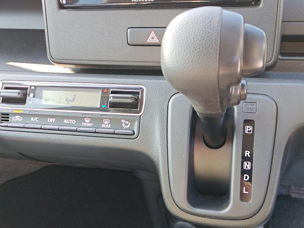 ワゴンＲハイブリッドＦＺの写真 16