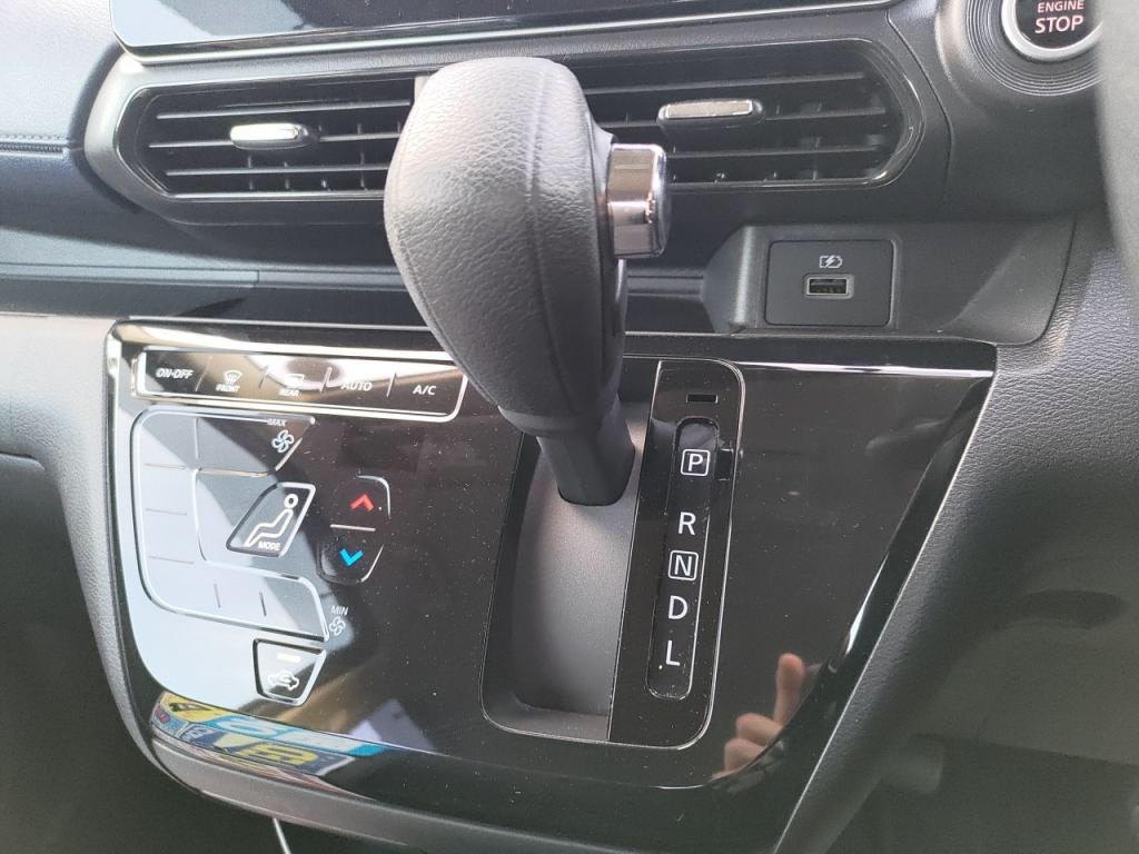 デイズハイウェイスターハイウェイスターＸの写真 15