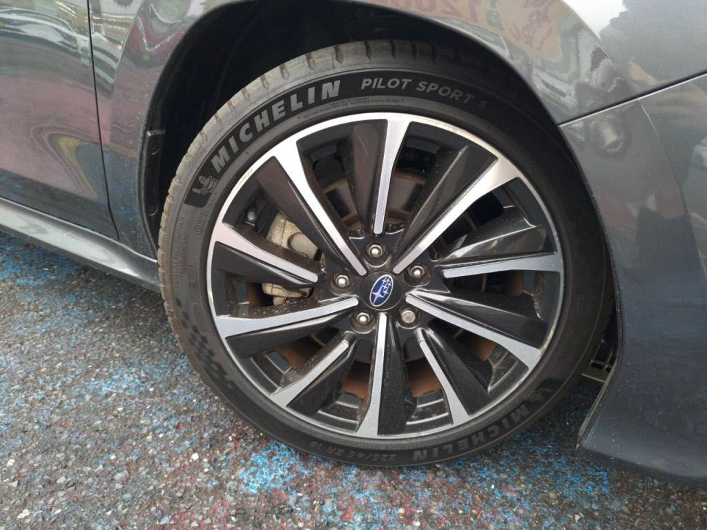 レヴォーグＳＴＩスポーツの写真 10