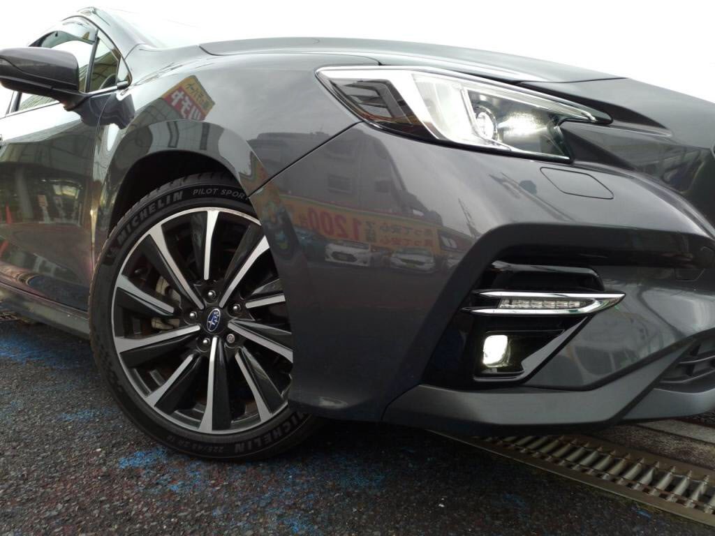 レヴォーグＳＴＩスポーツの写真 9