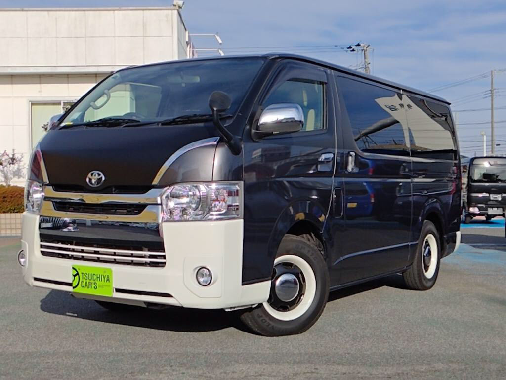 トヨタ　ハイエースバン　リラクベースタイプ２
