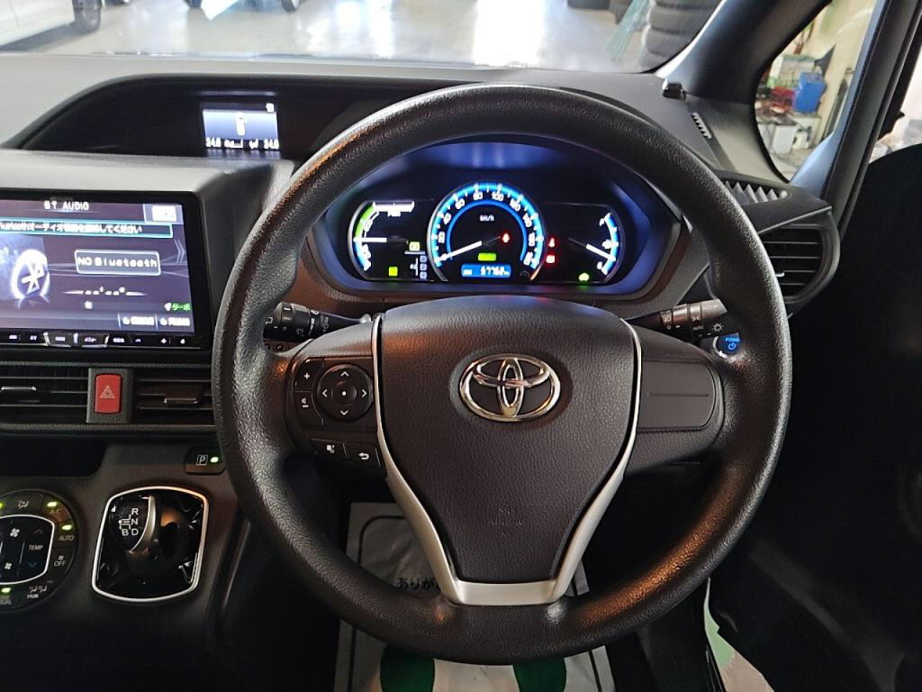 ノアハイブリッドハイブリッドＸの写真 12