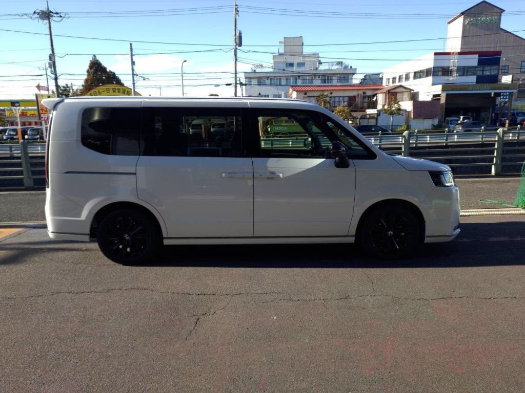 ステップワゴンスパーダＨＶｅＨＥＶスパーダプレミアムラインブラックＥｄの写真 10