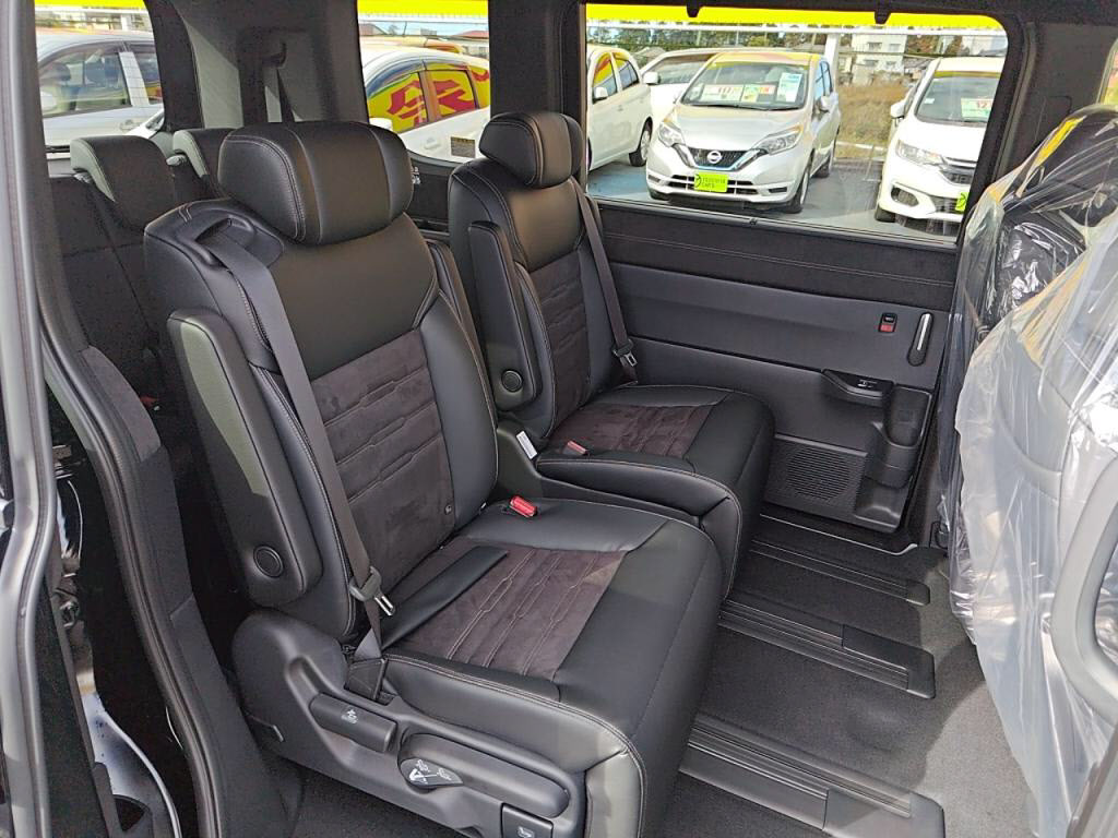 ステップワゴンスパーダＨＶｅＨＥＶスパーダプレミアムラインブラックＥｄの写真 22