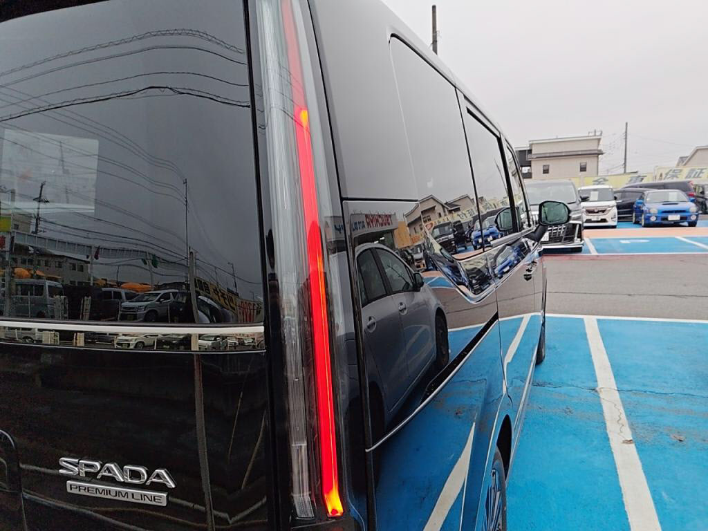 ステップワゴンスパーダＨＶｅＨＥＶスパーダプレミアムラインブラックＥｄの写真 12