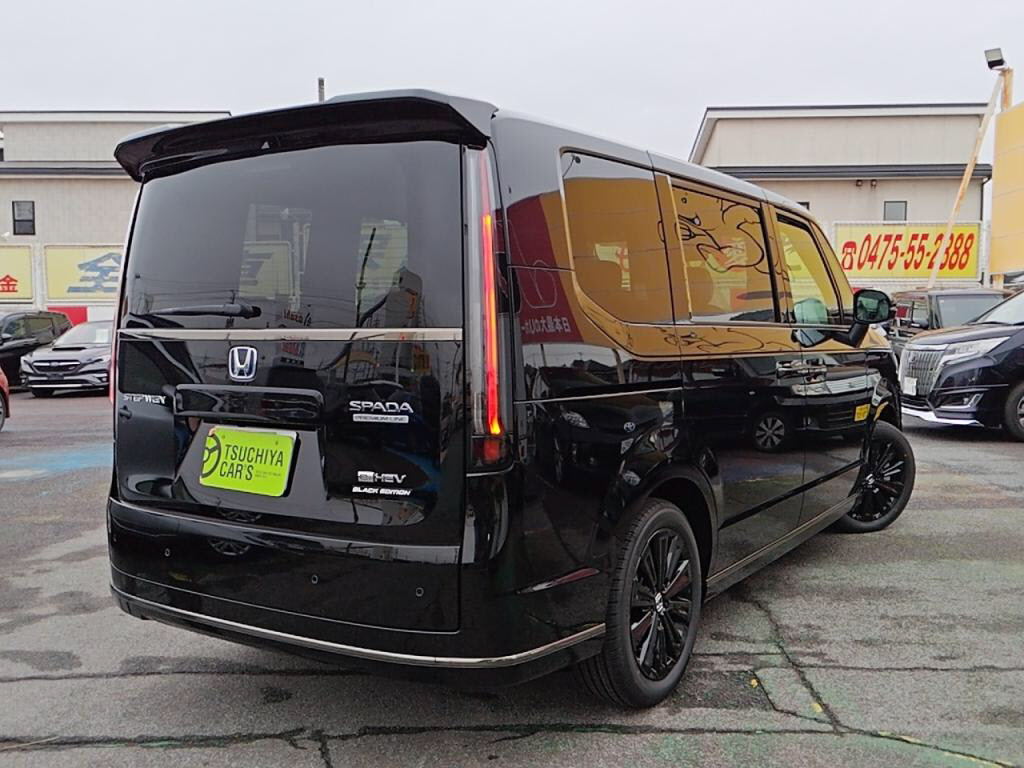 ステップワゴンスパーダＨＶｅＨＥＶスパーダプレミアムラインブラックＥｄの写真 2