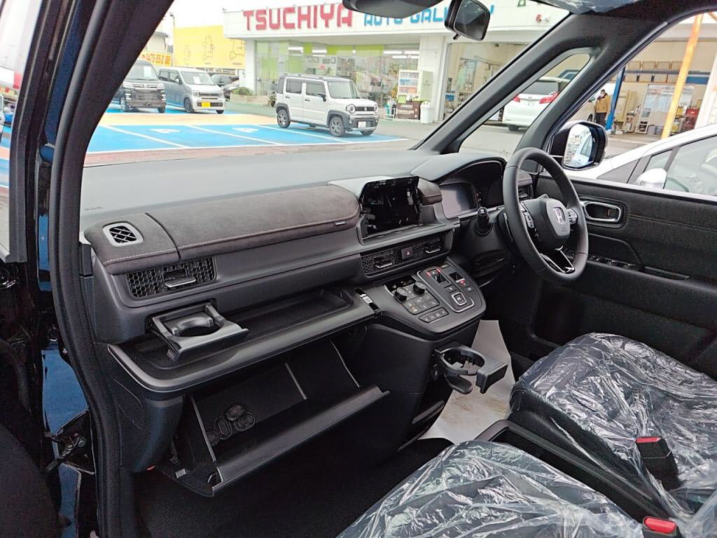 ステップワゴンスパーダＨＶｅＨＥＶスパーダプレミアムラインブラックＥｄの写真 22