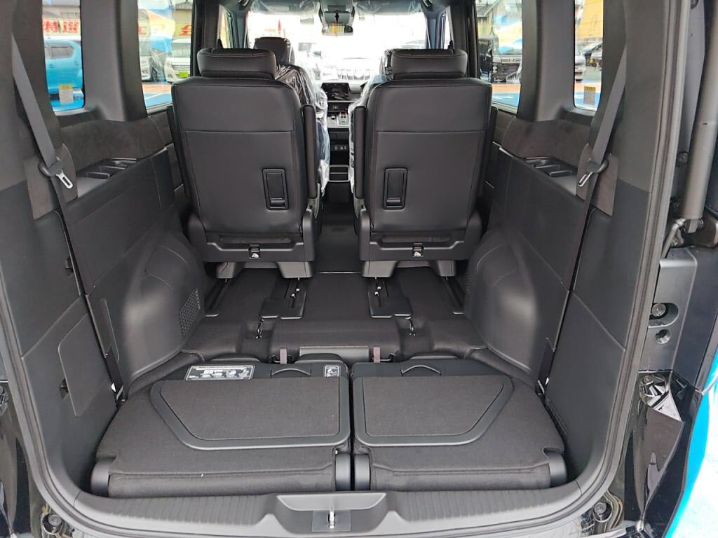 ステップワゴンスパーダＨＶｅＨＥＶスパーダプレミアムラインブラックＥｄの写真 27