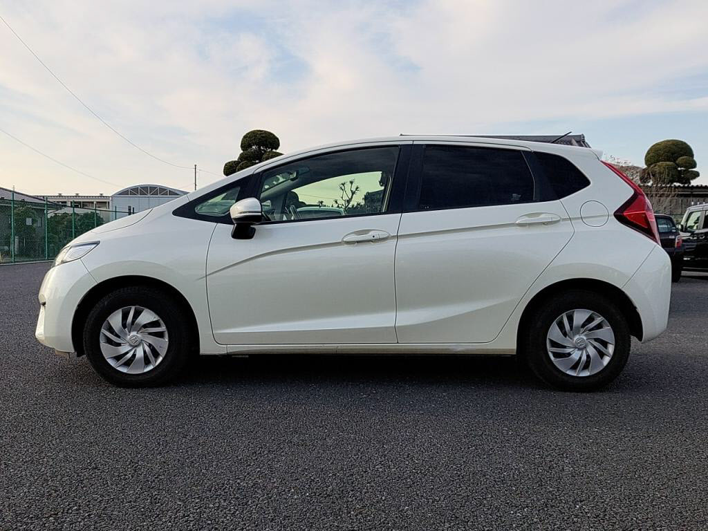 フィット１３Ｇ・Ｆの写真 12