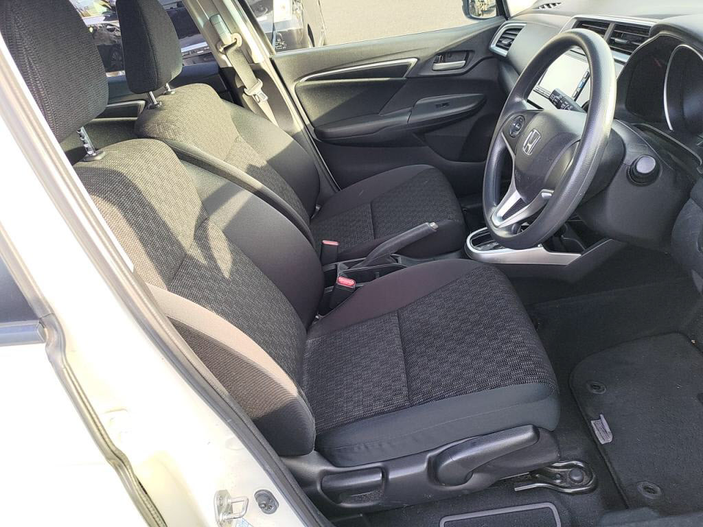 フィット１３Ｇ・Ｆの写真 21