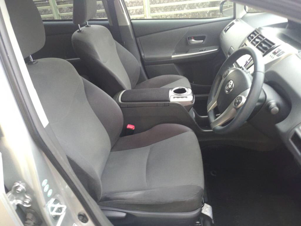 プリウスαＳ＿Ｌセレクションの写真 13