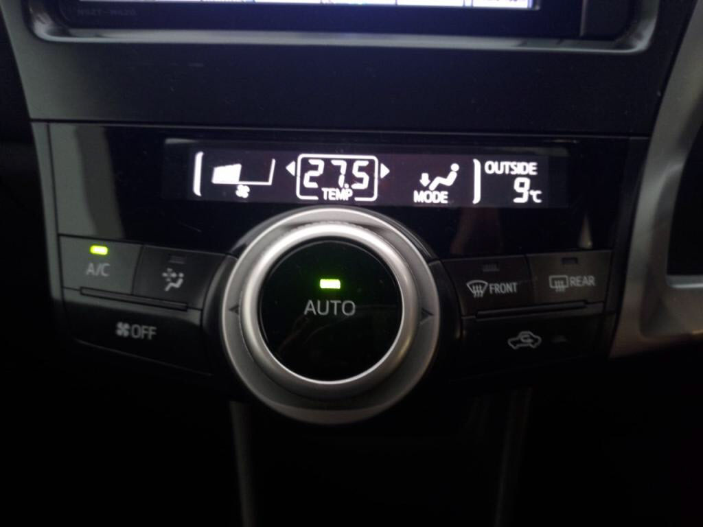 プリウスαＳ＿Ｌセレクションの写真 17