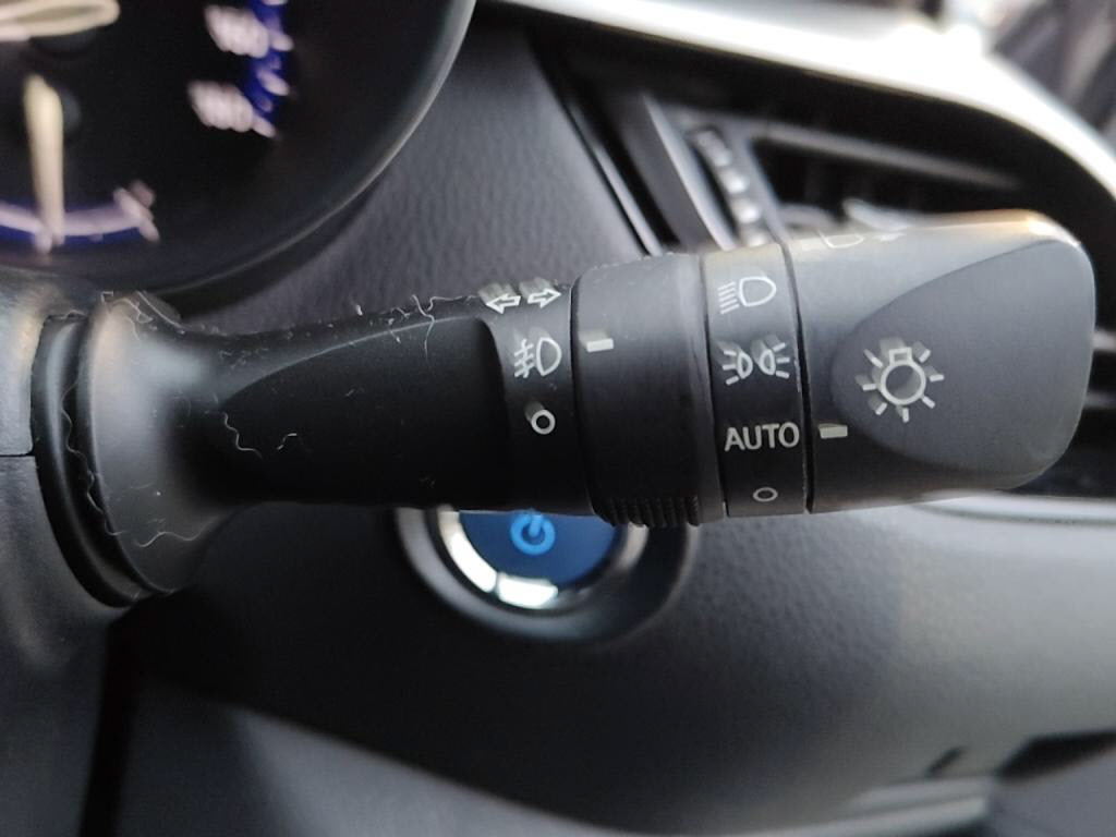 Ｃ－ＨＲハイブリッドＧの写真 16