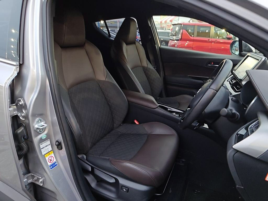 Ｃ－ＨＲハイブリッドＧの写真 21