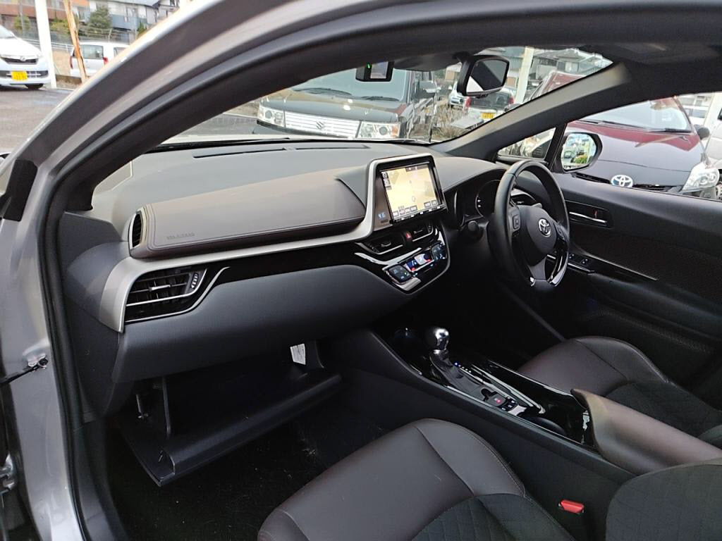 Ｃ－ＨＲハイブリッドＧの写真 22