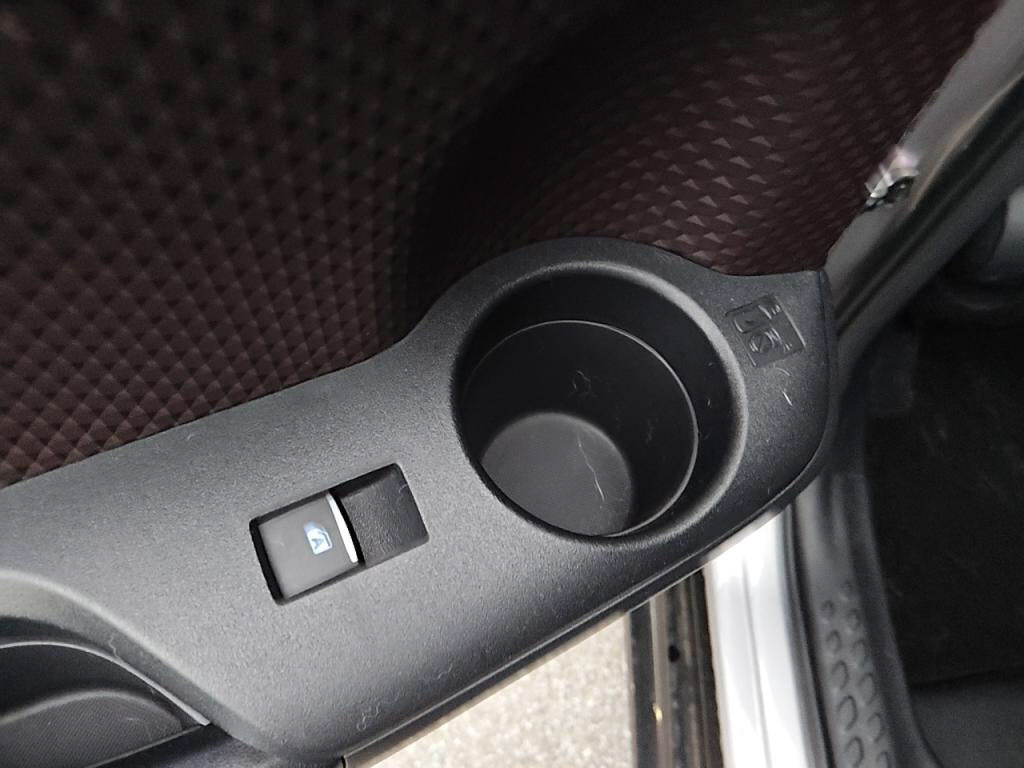 Ｃ－ＨＲハイブリッドＧの写真 24