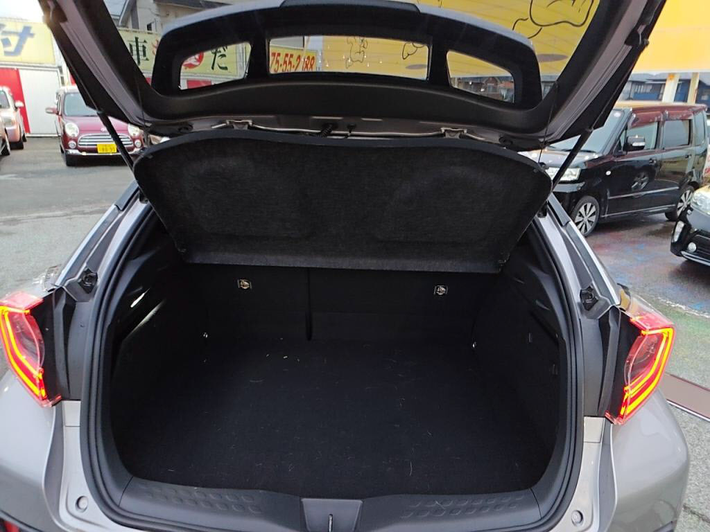 Ｃ－ＨＲハイブリッドＧの写真 25