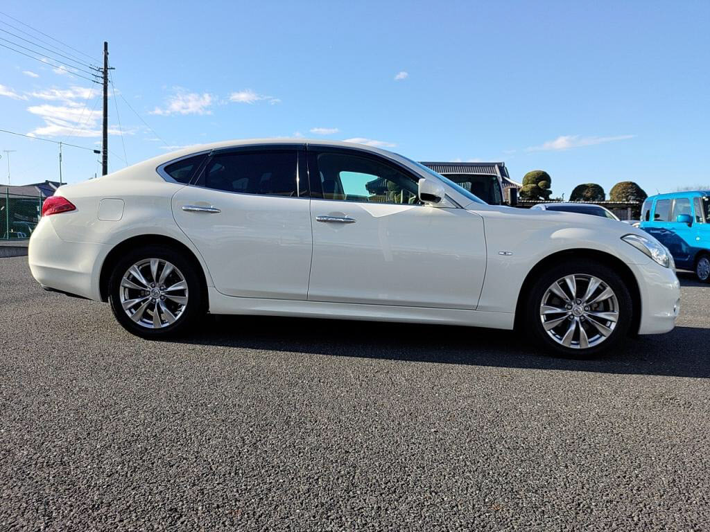 フーガ３７０ＧＴの写真 11