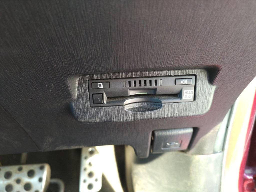 プリウスαＳツーリングセレクション・ＧＲスポーツの写真 17