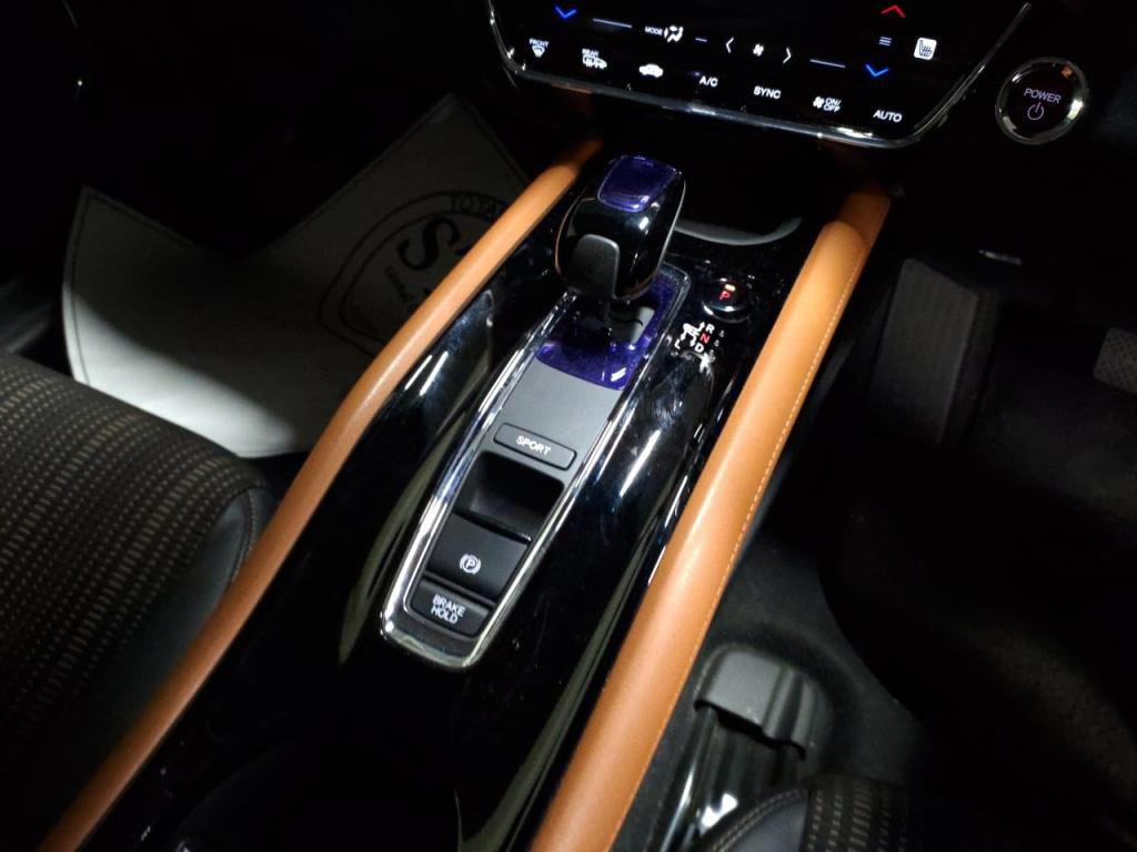 ヴェゼルハイブリッドハイブリッドＺの写真 15