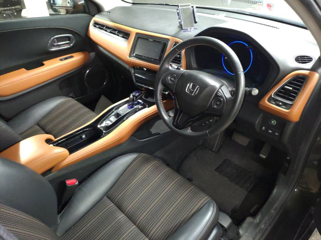 ヴェゼルハイブリッドハイブリッドＺの写真 3