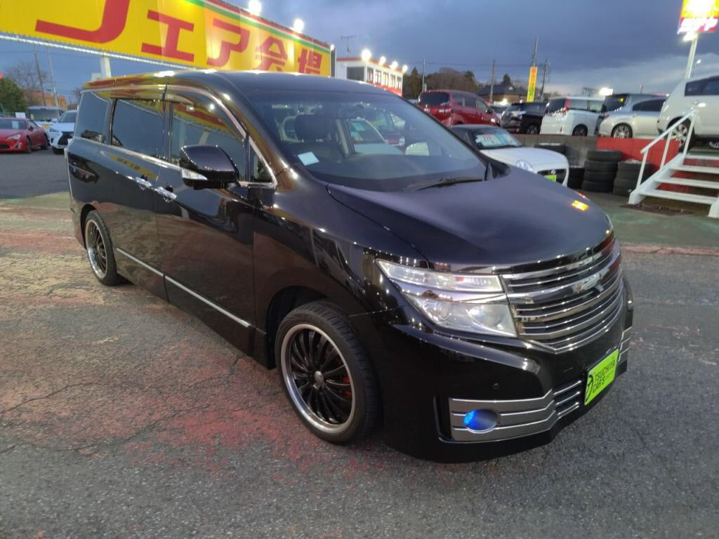 エルグランドライダーブラックラインの写真 9