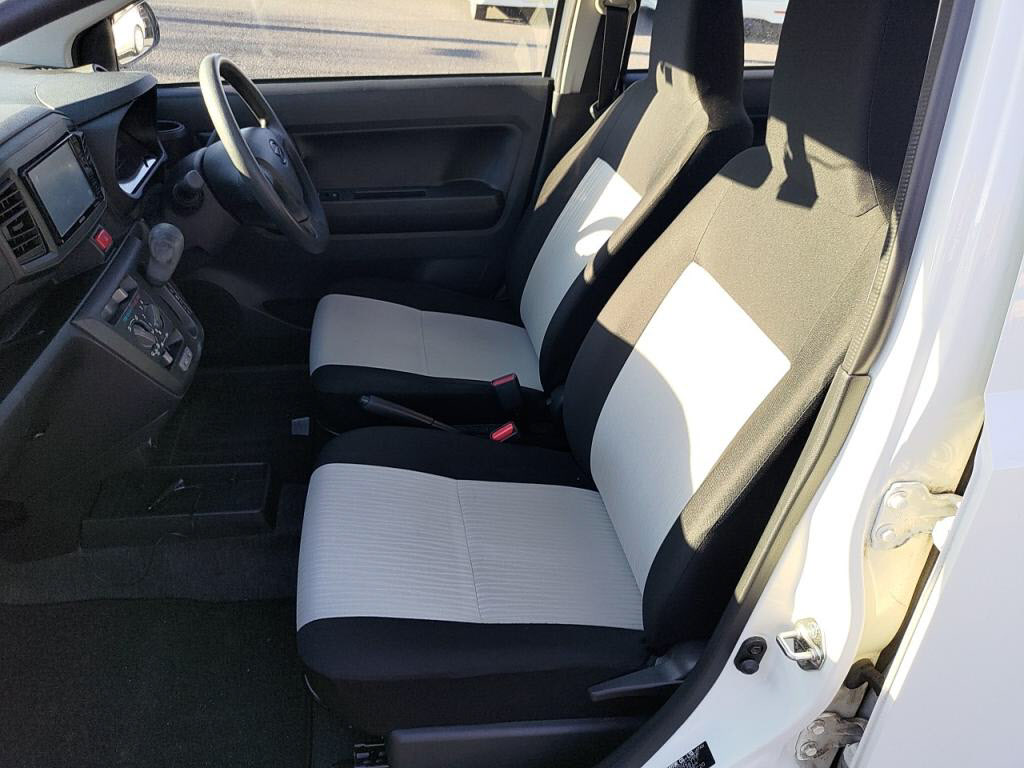 ミライースＬの写真 22