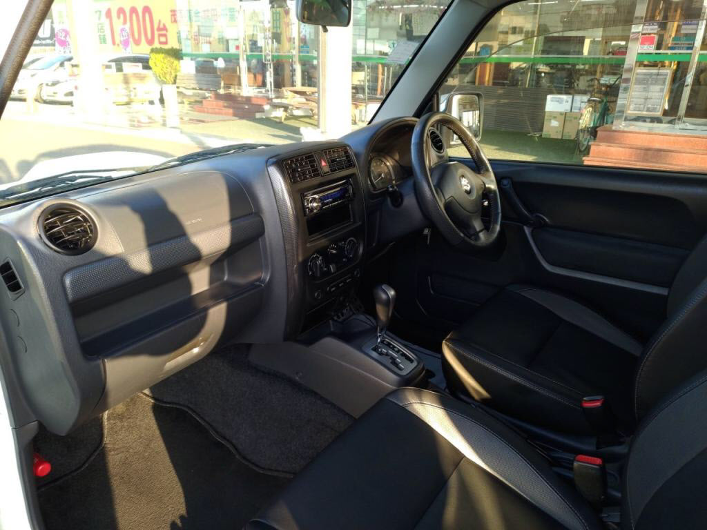 ジムニークロスアドベンチャーＸＣの写真 3