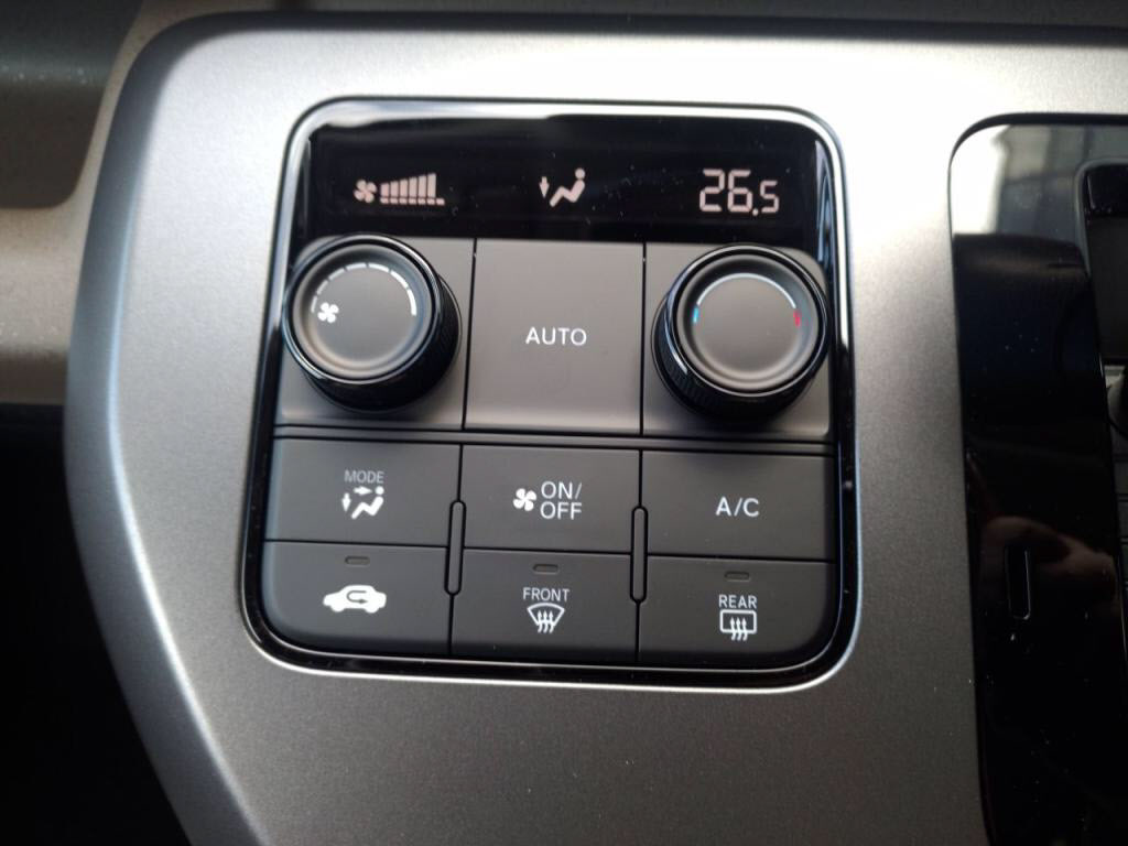 フリードハイブリッドｅＨＥＶエアーの写真 17