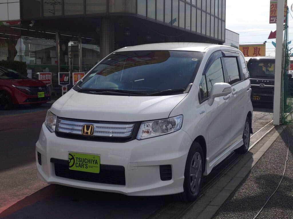 ホンダ　フリードスパイクハイブリッド　ハイブリッドジャストセレクション