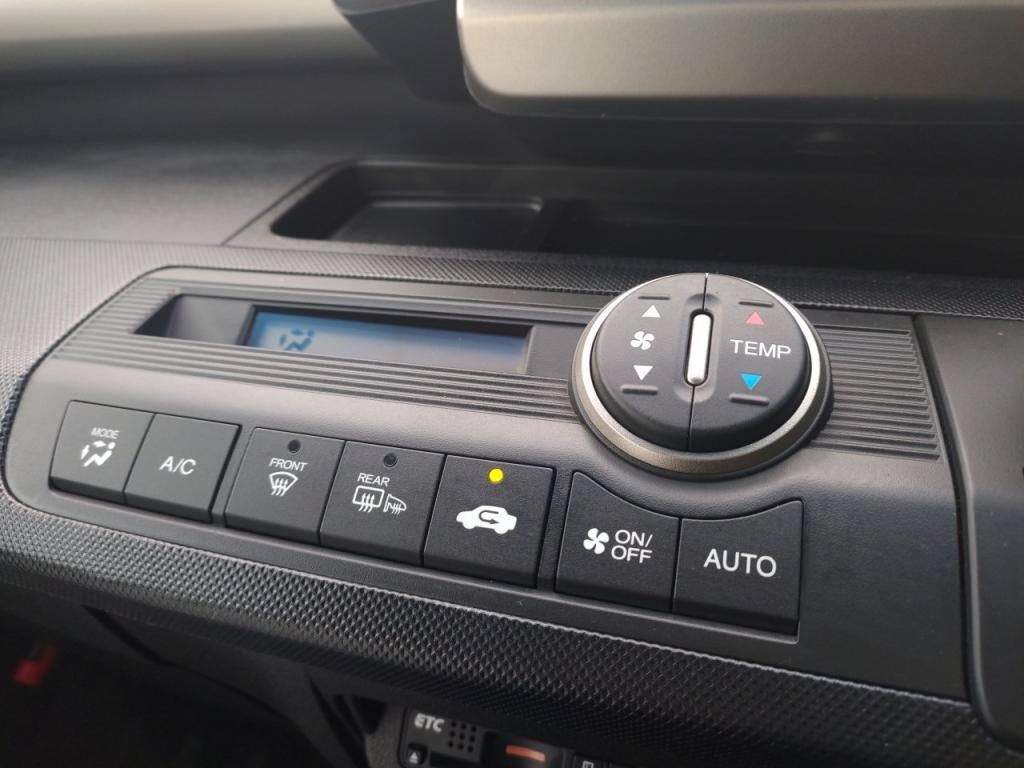 フリードスパイクハイブリッドハイブリッドジャストセレクションの写真 15