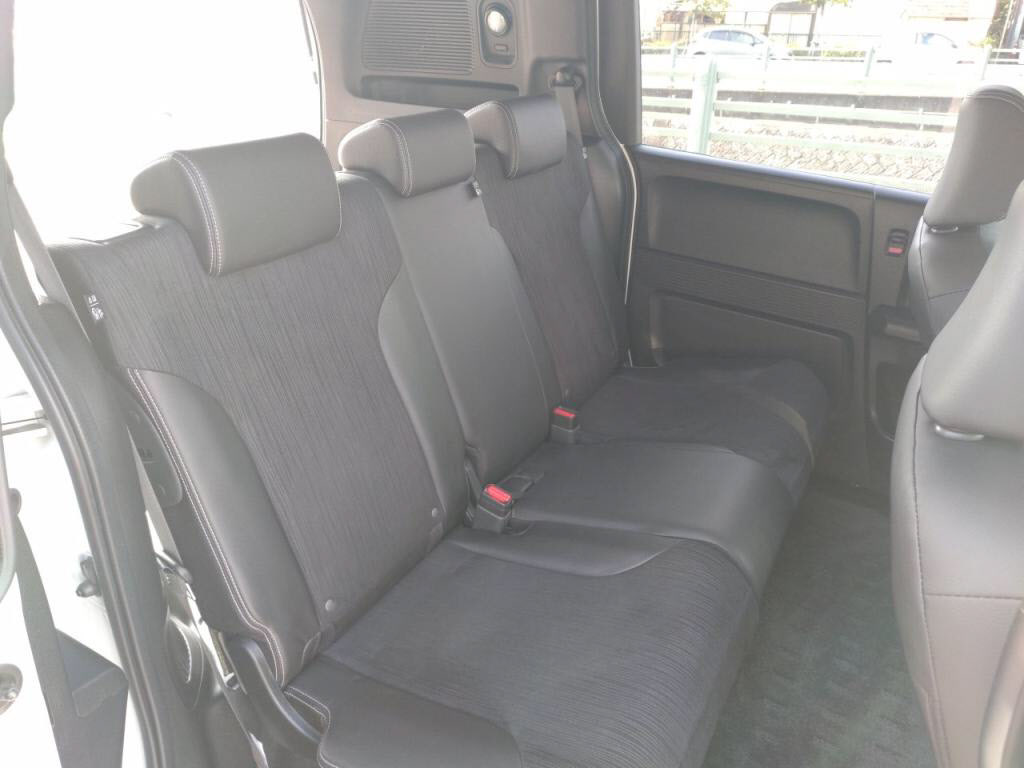 フリードスパイクハイブリッドハイブリッドジャストセレクションの写真 21