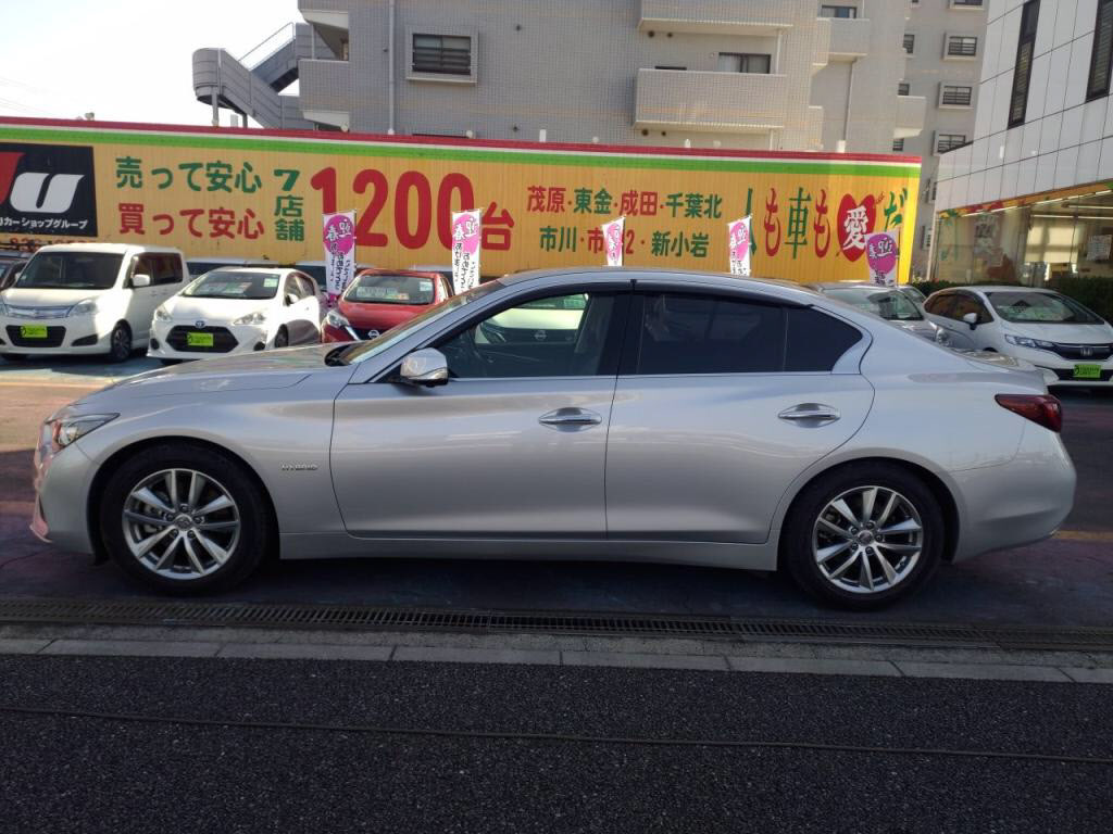 スカイラインハイブリッド３５０ＧＴハイブリッドの写真 12