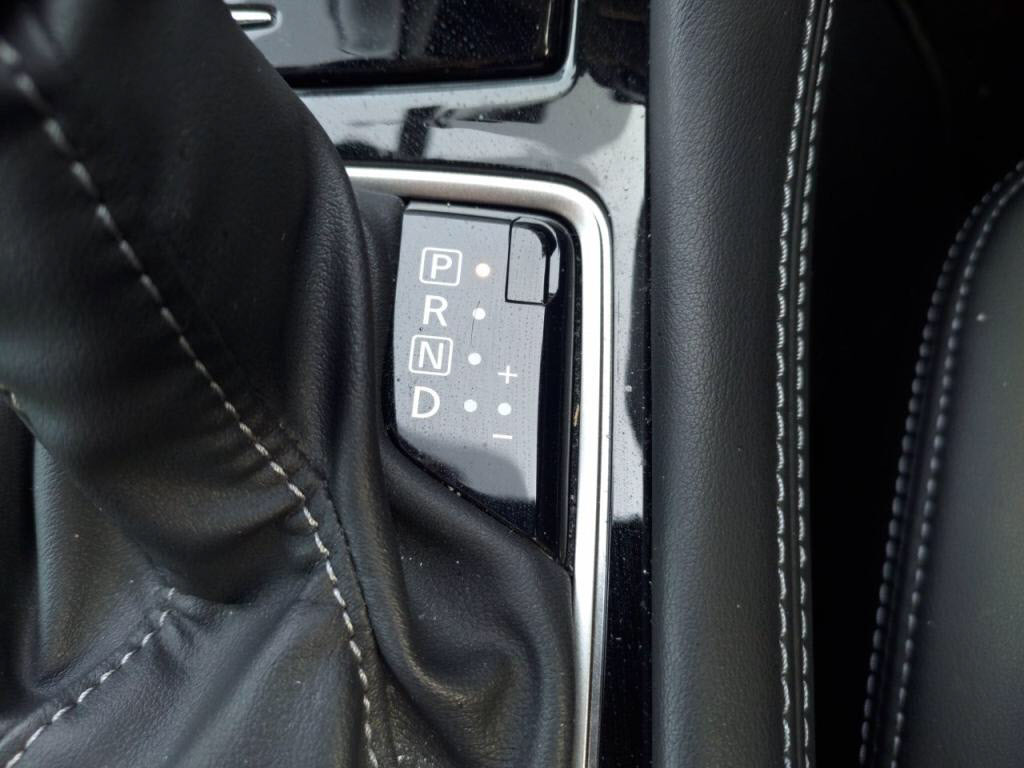 スカイラインハイブリッド３５０ＧＴハイブリッドの写真 18