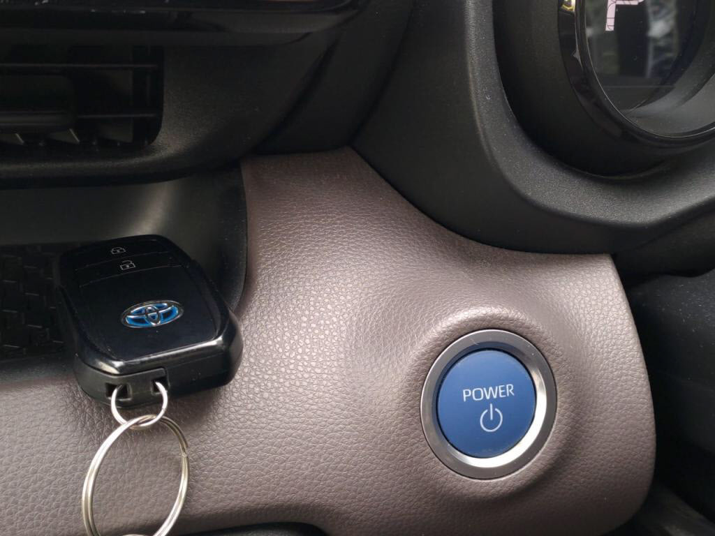 ヤリスハイブリッドハイブリッドＧの写真 19