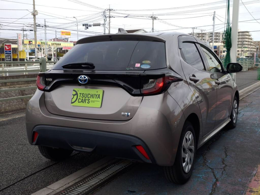 ヤリスハイブリッドハイブリッドＧの写真 2