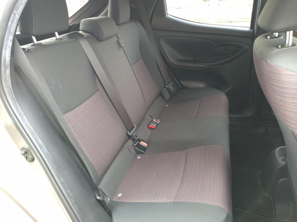 ヤリスハイブリッドハイブリッドＧの写真 21