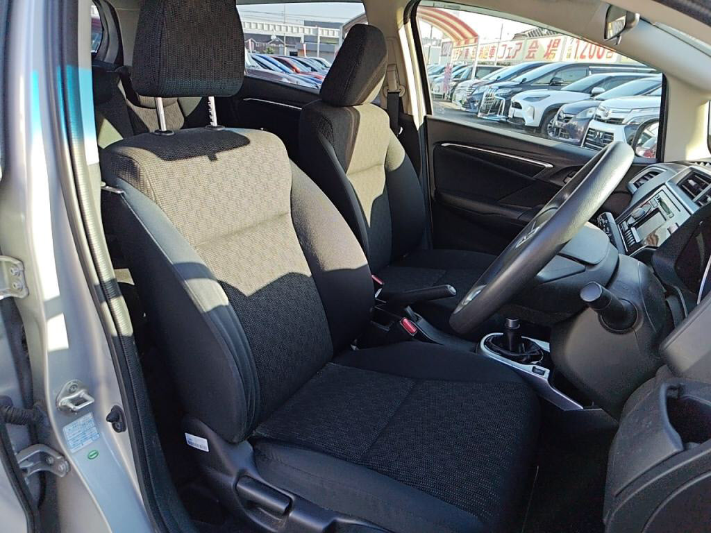 フィット１３Ｇ・Ｆパッケージの写真 21